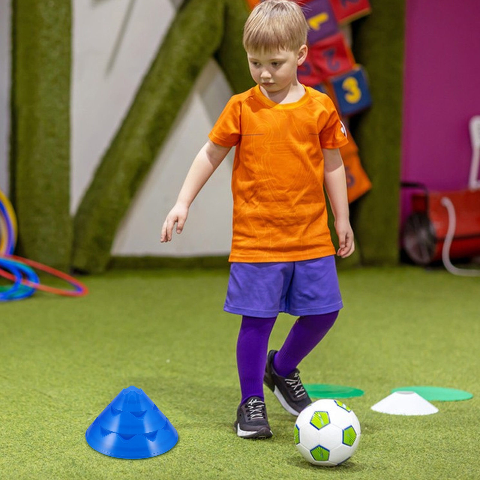 6個入りサッカートレーニングコーン バスケットボール・フット - Court Marker Cone のレビューと価格